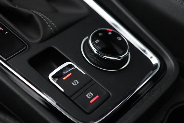 Seat Ateca 1.5 TSI Xcellence / PANODAK / ACC / KEYLESS / CAMERA / LEDER / STOELVERW