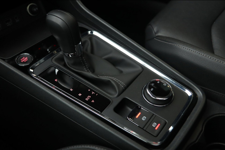 Seat Ateca 1.5 TSI Xcellence / PANODAK / ACC / KEYLESS / CAMERA / LEDER / STOELVERW