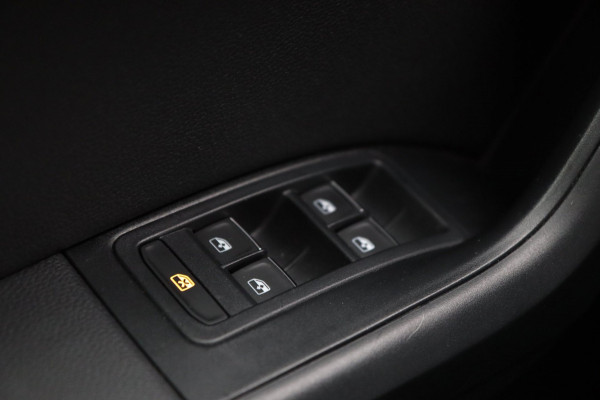 Seat Ateca 1.5 TSI Xcellence / PANODAK / ACC / KEYLESS / CAMERA / LEDER / STOELVERW