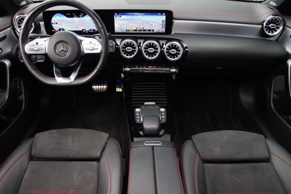 Mercedes-Benz CLA-Klasse 200 Premium Plus / PANO / MEMORY / BURMESTER / KEYLESS / CAMERA