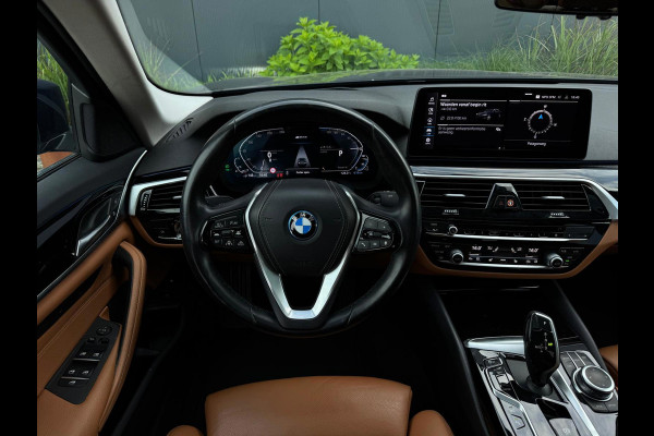 BMW 5 Serie 520e LCI High Executive | Facelift | Pano | Leder