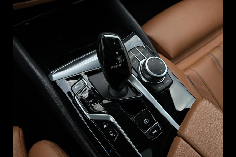 BMW 5 Serie 520e LCI High Executive | Facelift | Pano | Leder
