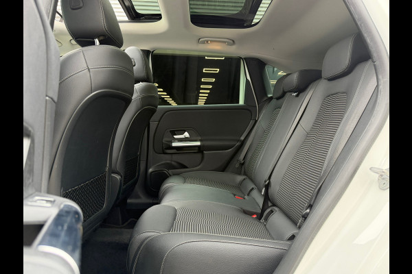 Mercedes-Benz B-Klasse 250 e Advantage 218 Pk | Panoramadak| Navigatie | Cruise | Clima |Camera 360 | Trekhaak |Full Led ] 17".