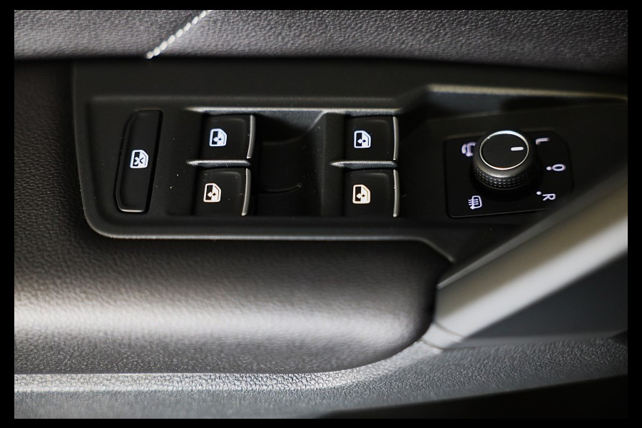Volkswagen Tiguan 1.4 TSI eHybrid R-Line Business+ / Leder / Memory / Elek Stoelen / Acc / Dode Hoek / 360 Camera / Head Up / Pano