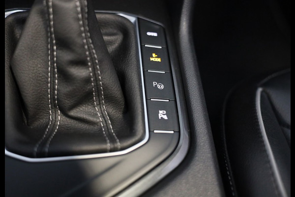 Volkswagen Tiguan 1.4 TSI eHybrid R-Line Business+ / Leder / Memory / Elek Stoelen / Acc / Dode Hoek / 360 Camera / Head Up / Pano