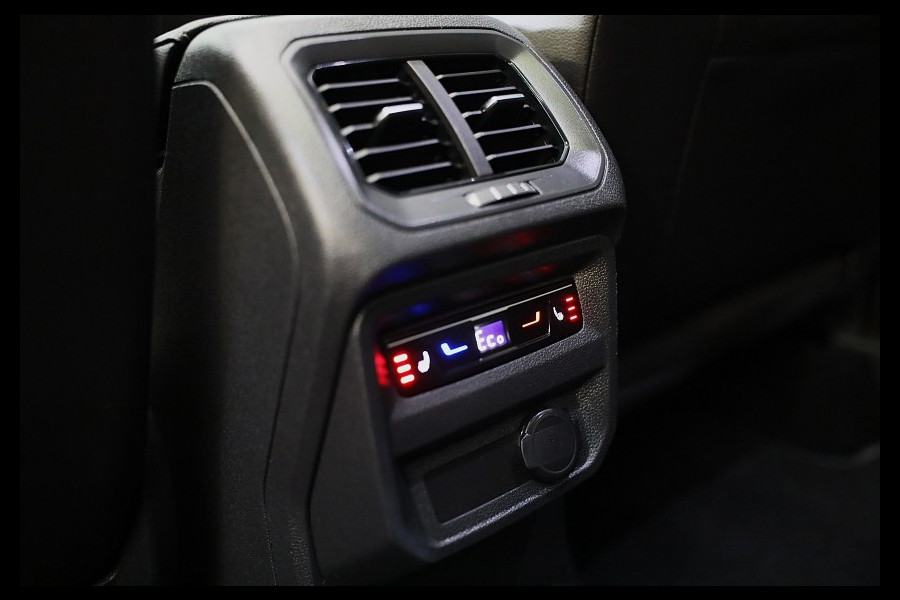 Volkswagen Tiguan 1.4 TSI eHybrid R-Line Business+ / Leder / Memory / Elek Stoelen / Acc / Dode Hoek / 360 Camera / Head Up / Pano