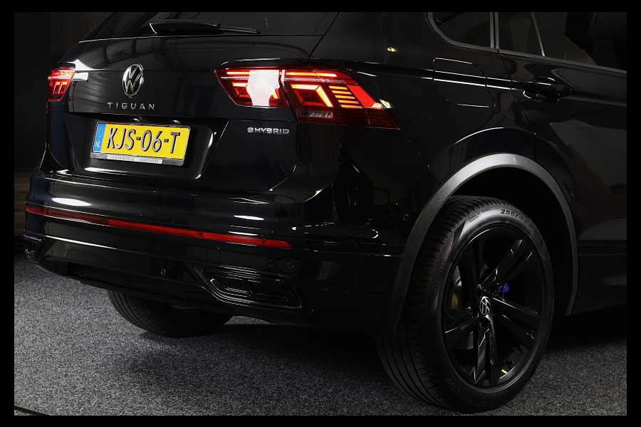Volkswagen Tiguan 1.4 TSI eHybrid R-Line Business+ / Leder / Memory / Elek Stoelen / Acc / Dode Hoek / 360 Camera / Head Up / Pano