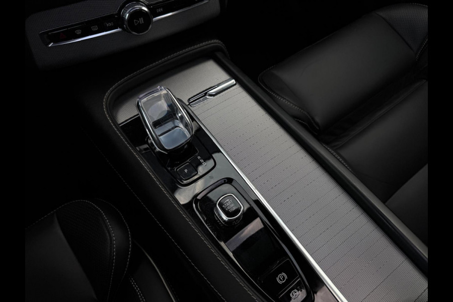 Volvo XC90 2.0 T8 Recharge AWD R DESIGN 455pk 7p PANO | LEDER | LED | TREKHAAK
