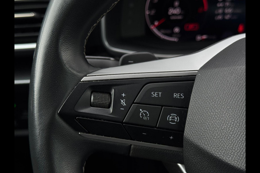 Seat Leon Hatchback 1.0 eTSI Style | Automaat | Camera | Zeer zuinig
