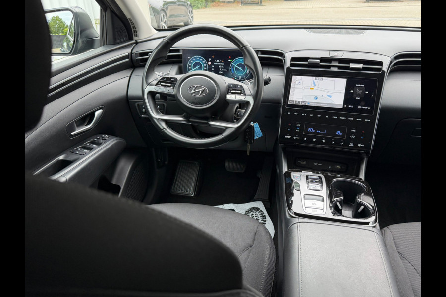 Hyundai Tucson 1.6 T-GDI PHEV Comfort 4WD 265 Pk | Navigatie | Cruise | Clima | Camera | Side assist | 19".