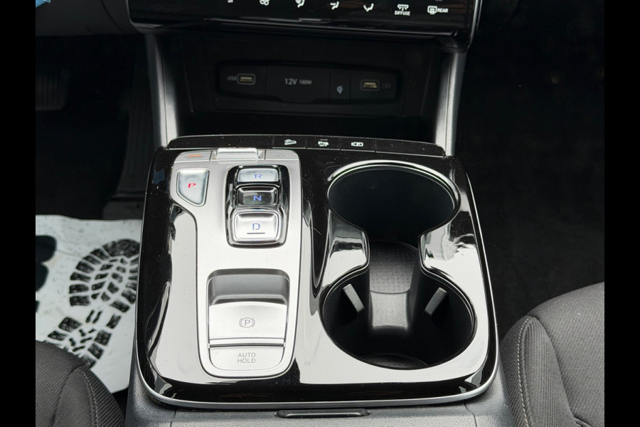 Hyundai Tucson 1.6 T-GDI PHEV Comfort 4WD 265 Pk | Navigatie | Cruise | Clima | Camera | Side assist | 19".