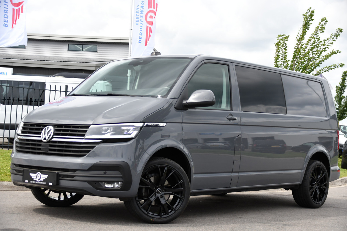 Volkswagen Transporter 2.0 TDI L2H1 30 DC Bulli Edition Adaptieve Cruise, Camera, Carplay, LED, Stoelverwarming, Standkachel, Automaat, Multimedia, Sensoren, Uniek!