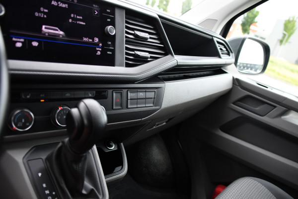Volkswagen Transporter 2.0 TDI L2H1 30 DC Bulli Edition Adaptieve Cruise, Camera, Carplay, LED, Stoelverwarming, Standkachel, Automaat, Multimedia, Sensoren, Uniek!