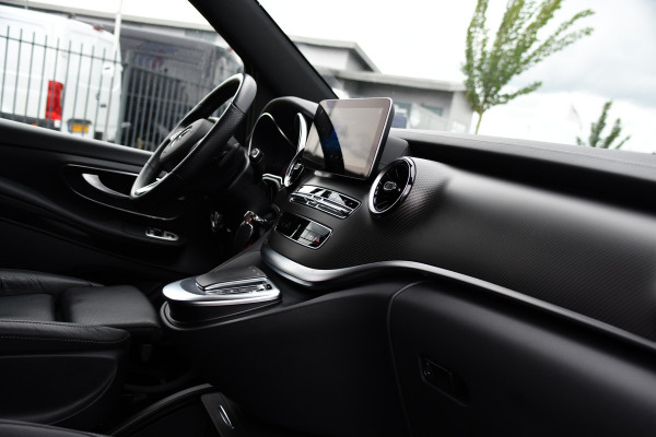 Mercedes-Benz V-Klasse 300d L2 DC AMG Edition Adaptieve Cruise, 360 Camera, Carplay, Stoelverwarming/verkoeling, 240pk, LED, Leder, Automaat, Uniek!