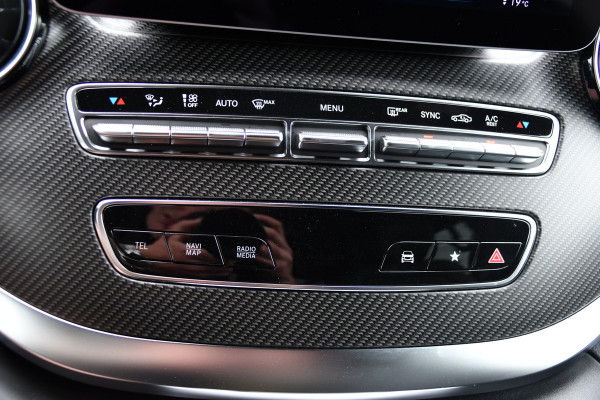 Mercedes-Benz V-Klasse 300d L2 DC AMG Edition Adaptieve Cruise, 360 Camera, Carplay, Stoelverwarming/verkoeling, 240pk, LED, Leder, Automaat, Uniek!