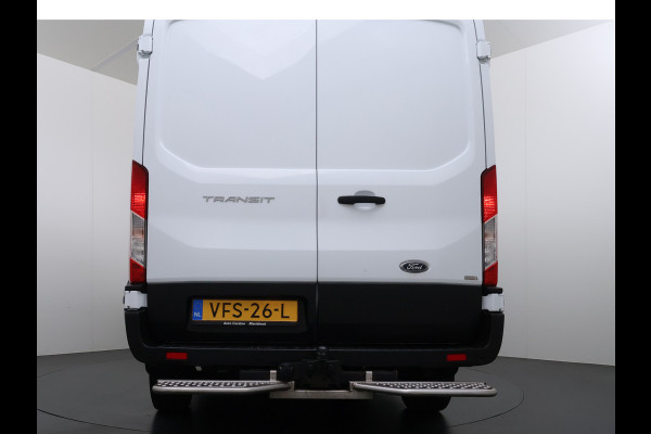 Ford Transit 350 2.0TDCI 170PK Automaat L2H2 3-Persoons Trekhaak Euro 6 Navi Camera Cruise Control DAB Bluetooth Pdc Sidebars Betonplex Vloer Wandbetimmering 3.500KG Trekgewicht 1e Eigenaar Origineel Nederlandse Auto