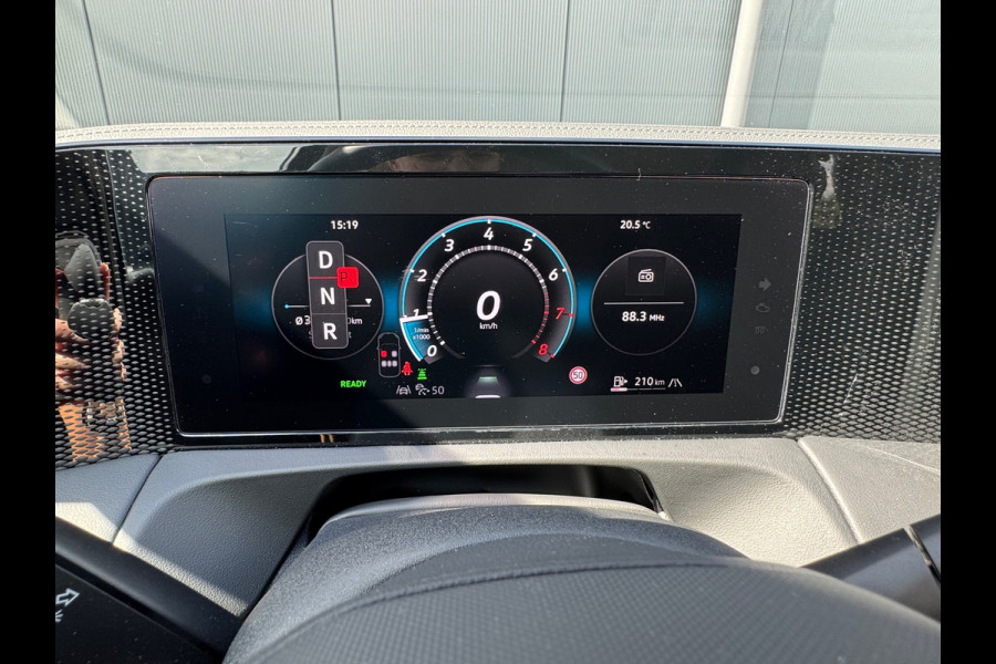 Volkswagen Tiguan 1.5 eTSI 'Goal' * Trekhaak * Rondomzichtcamera * Sideassistent *