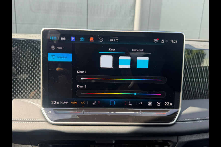 Volkswagen Tiguan 1.5 eTSI 'Goal' * Trekhaak * Rondomzichtcamera * Sideassistent *