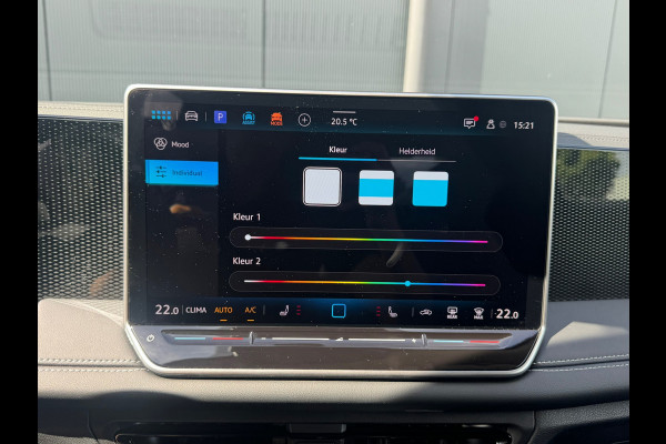 Volkswagen Tiguan 1.5 eTSI 'Goal' * Trekhaak * Rondomzichtcamera * Sideassistent *