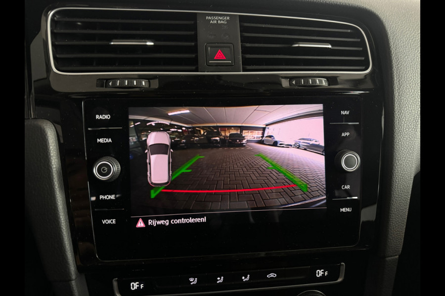 Volkswagen Golf 1.0 TSI Comfortline Camera|CarPlay|ACC