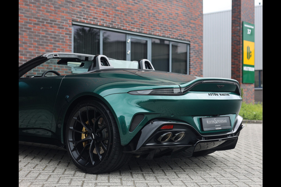 Aston Martin Vantage Roadster 4.0 V8 | Malachite - Bowers & Wilkins