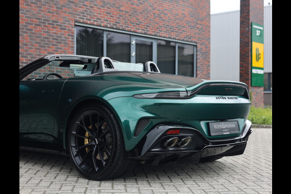 Aston Martin Vantage Roadster 4.0 V8 | Malachite - Bowers & Wilkins