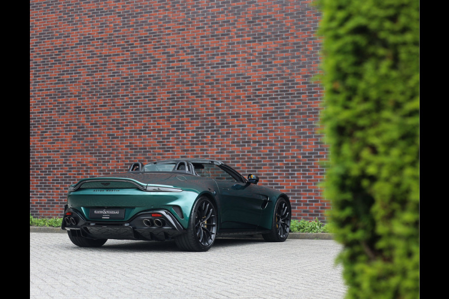 Aston Martin Vantage Roadster 4.0 V8 | Malachite - Bowers & Wilkins