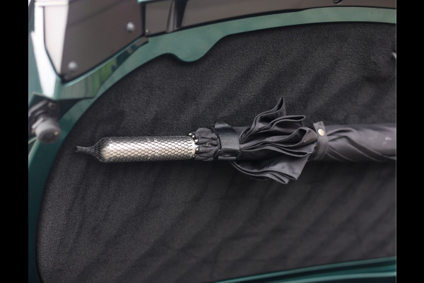 Aston Martin Vantage Roadster 4.0 V8 | Malachite - Bowers & Wilkins