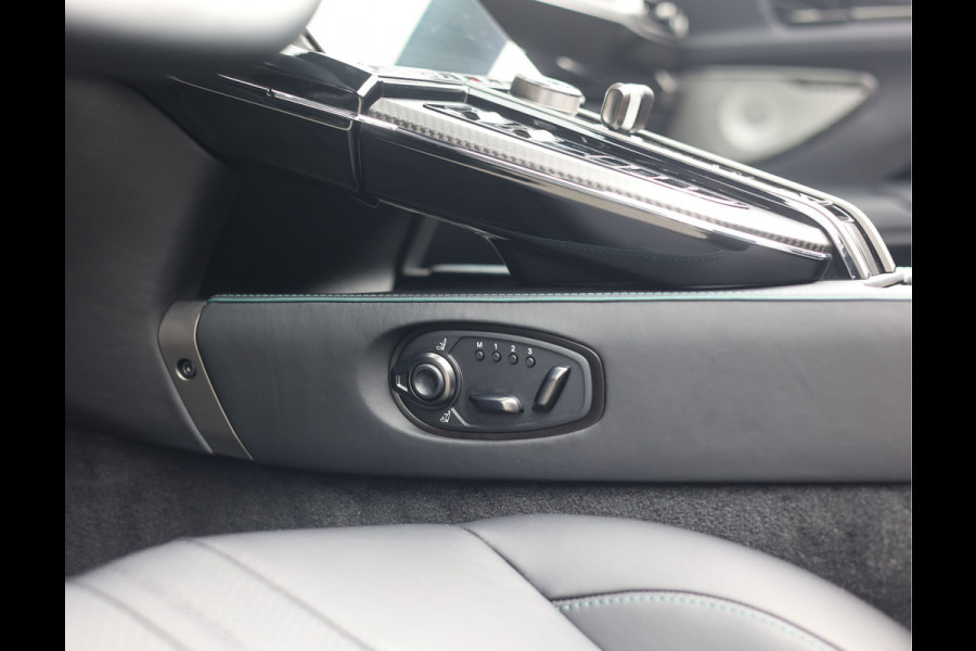 Aston Martin Vantage Roadster 4.0 V8 | Malachite - Bowers & Wilkins