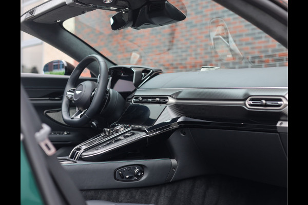 Aston Martin Vantage Roadster 4.0 V8 | Malachite - Bowers & Wilkins