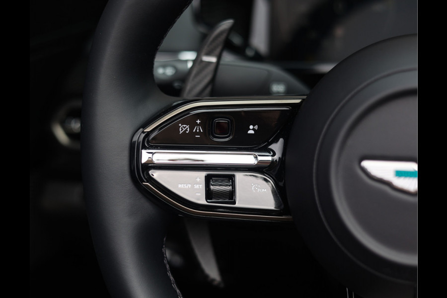 Aston Martin Vantage Roadster 4.0 V8 | Malachite - Bowers & Wilkins
