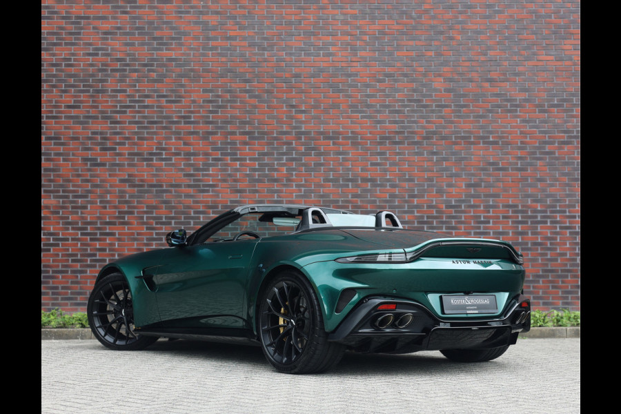 Aston Martin Vantage Roadster 4.0 V8 | Malachite - Bowers & Wilkins