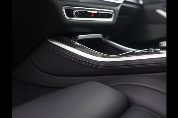 BMW X5 50e xDrive | Macadamia - Pano - Trekhaak