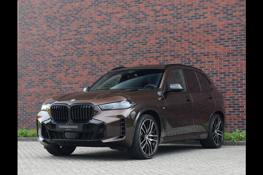 BMW X5 50e xDrive | Macadamia - Pano - Trekhaak