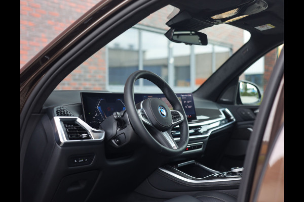 BMW X5 50e xDrive | Macadamia - Pano - Trekhaak