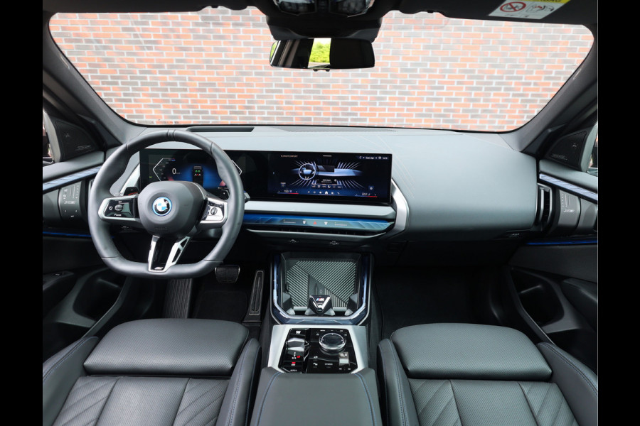 BMW X3 30e xDrive | Pano - Trekhaak - Harman/Kardon