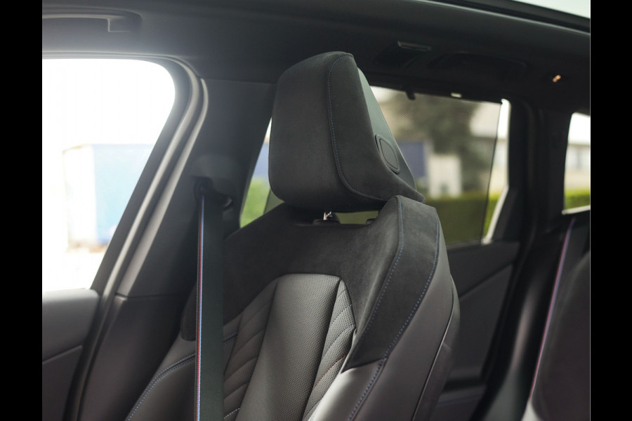 BMW X3 30e xDrive | Pano - Trekhaak - Harman/Kardon