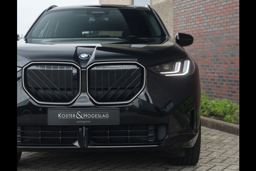 BMW X3 30e xDrive | Pano - Trekhaak - Harman/Kardon