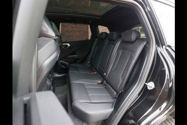 BMW X3 30e xDrive | Pano - Trekhaak - Harman/Kardon