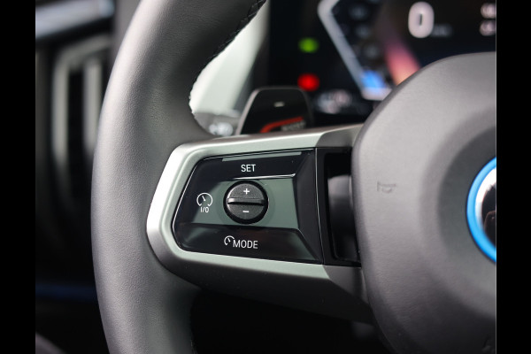 BMW X3 30e xDrive | Pano - Trekhaak - Harman/Kardon