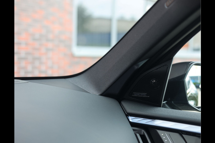 BMW X3 30e xDrive | Pano - Trekhaak - Harman/Kardon