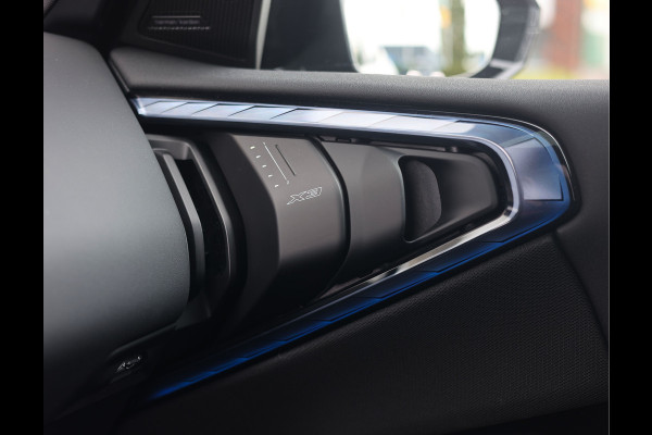 BMW X3 30e xDrive | Pano - Trekhaak - Harman/Kardon