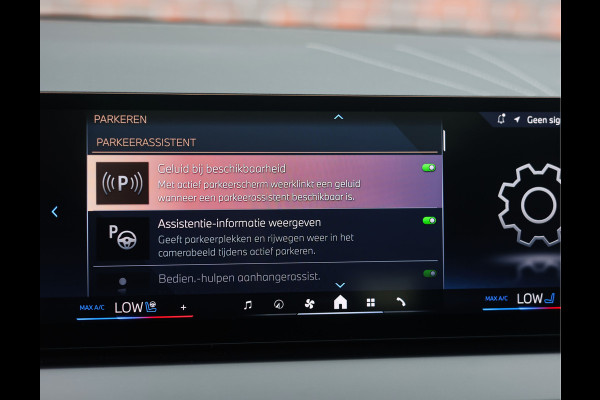 BMW X3 30e xDrive | Pano - Trekhaak - Harman/Kardon