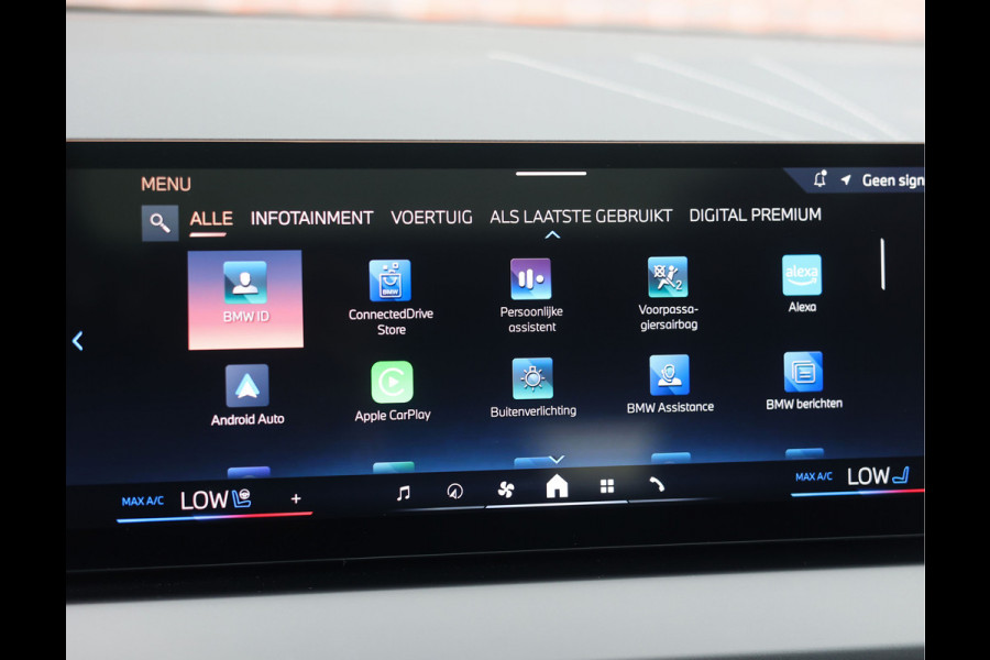 BMW X3 30e xDrive | Pano - Trekhaak - Harman/Kardon