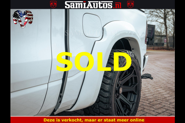 Dodge Ram 1500 Limited Night | 5.7 V8 Hemi Full Option | LPG | Comfortabele Dubbele Cabine met Royale 5 Zitplaatsen | De Meest Luxe en Volle Pick-Up in zijn Klasse | BPM vrij | Nu Leverbaar uit Voorraad | Voorraad Nr v45lp