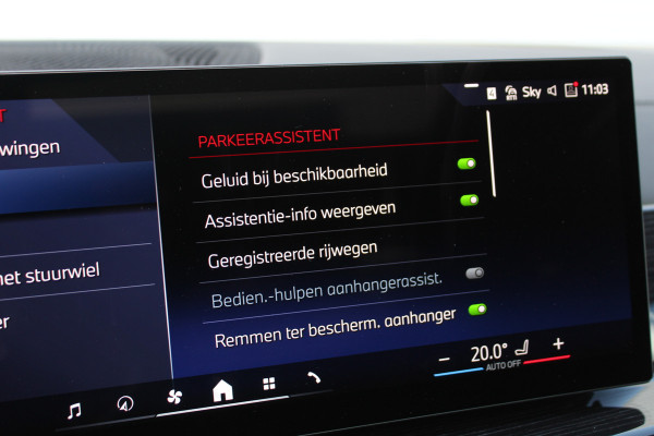 BMW X5 xDrive50e M-Sport Pro | Vierwielbesturing | H&K | Cognac Interior | Panoramadak | Trekhaak | Luchtvering
