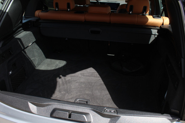 BMW X5 xDrive50e M-Sport Pro | Vierwielbesturing | H&K | Cognac Interior | Panoramadak | Trekhaak | Luchtvering