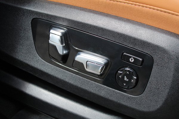 BMW X5 xDrive50e M-Sport Pro | Vierwielbesturing | H&K | Cognac Interior | Panoramadak | Trekhaak | Luchtvering