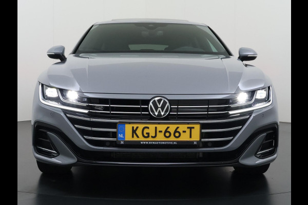 Volkswagen Arteon Shooting Brake 1.4 TSI eHybrid R-Line BINNEN + BUITEN PANO| NAPPALEDER SPORTSTOELEN| ELEK. STOEL MET MEMORY| ELEK. ACHTERKLEP| ACHTERBANK VERWARMD| CAMERA| STOELVERWARMING| CARPLAY| DODE HOEK SENSOR