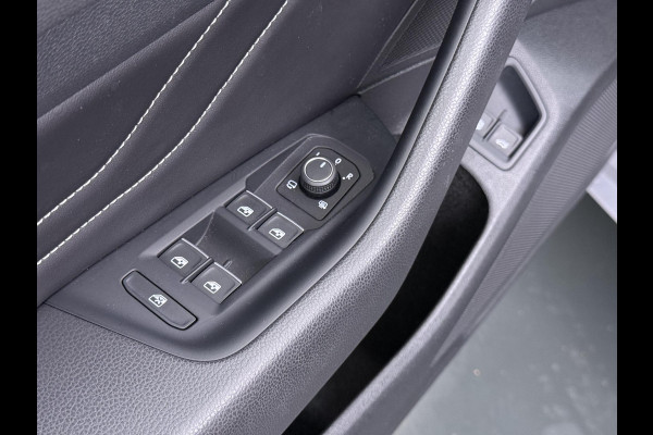 Volkswagen Arteon Shooting Brake 1.4 TSI eHybrid R-Line BINNEN + BUITEN PANO| NAPPALEDER SPORTSTOELEN| ELEK. STOEL MET MEMORY| ELEK. ACHTERKLEP| ACHTERBANK VERWARMD| CAMERA| STOELVERWARMING| CARPLAY| DODE HOEK SENSOR